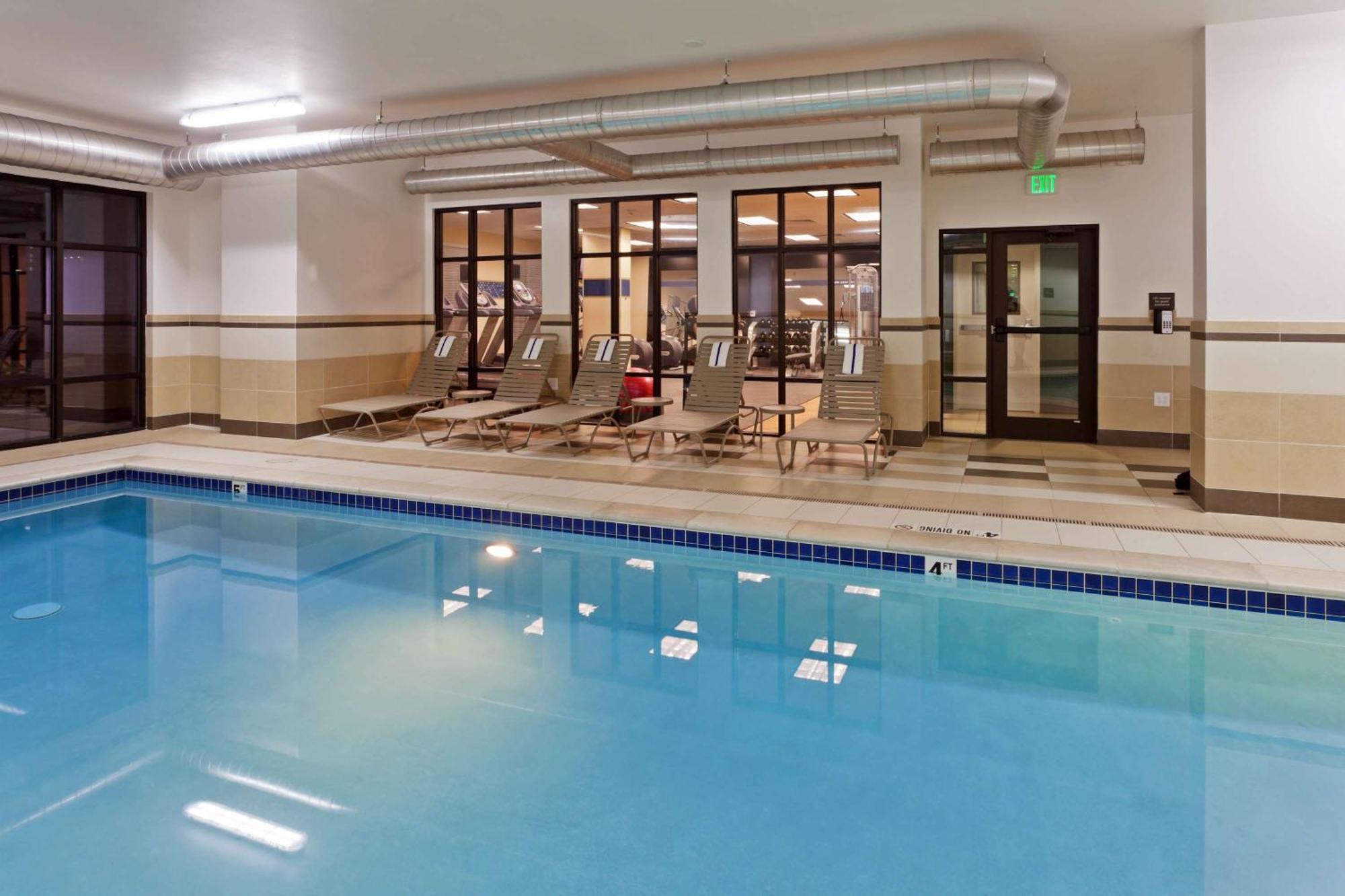 Hampton Inn & Suites Denver Airport / Gateway Park Aurora Exterior foto